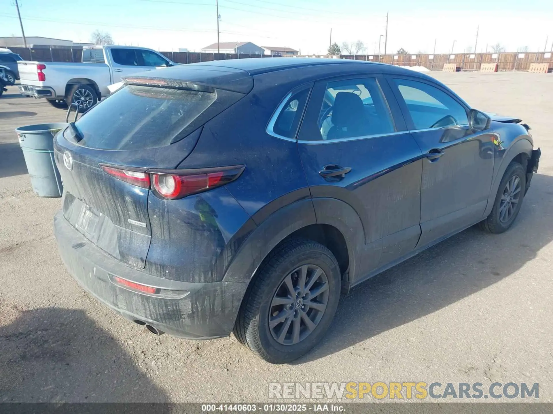 4 Photograph of a damaged car 3MVDMBBL2LM105048 MAZDA CX-30 2020