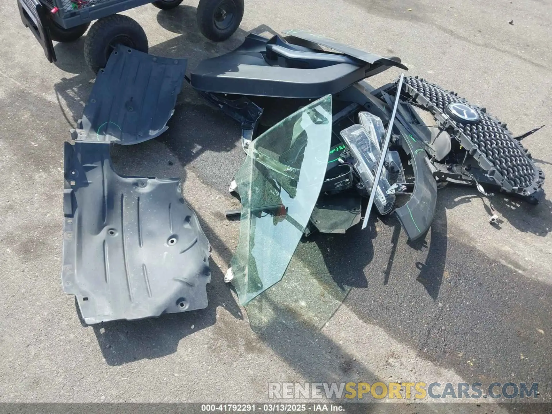 12 Photograph of a damaged car 3MVDMBBLXLM105461 MAZDA CX-30 2020