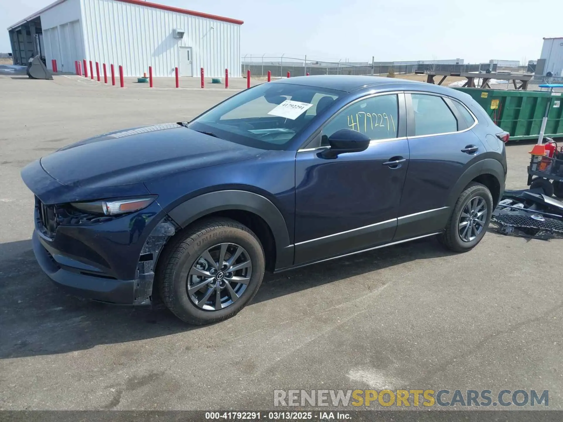 2 Photograph of a damaged car 3MVDMBBLXLM105461 MAZDA CX-30 2020
