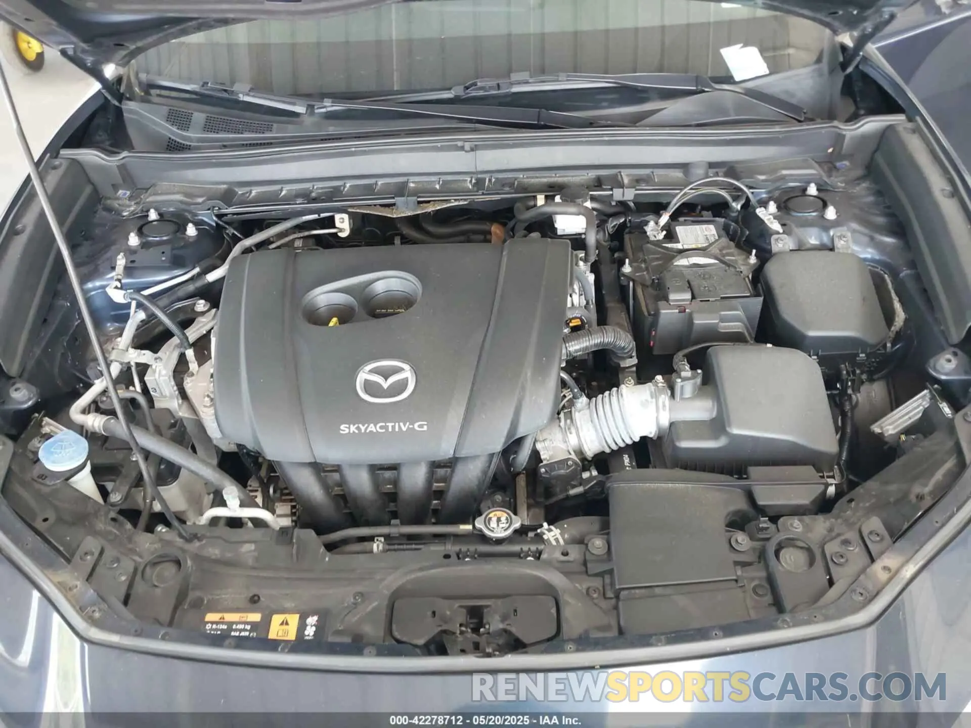 10 Photograph of a damaged car 3MVDMBBLXLM124639 MAZDA CX-30 2020