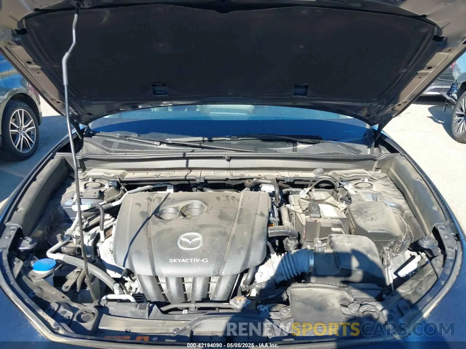 10 Photograph of a damaged car 3MVDMBCL4LM140110 MAZDA CX-30 2020