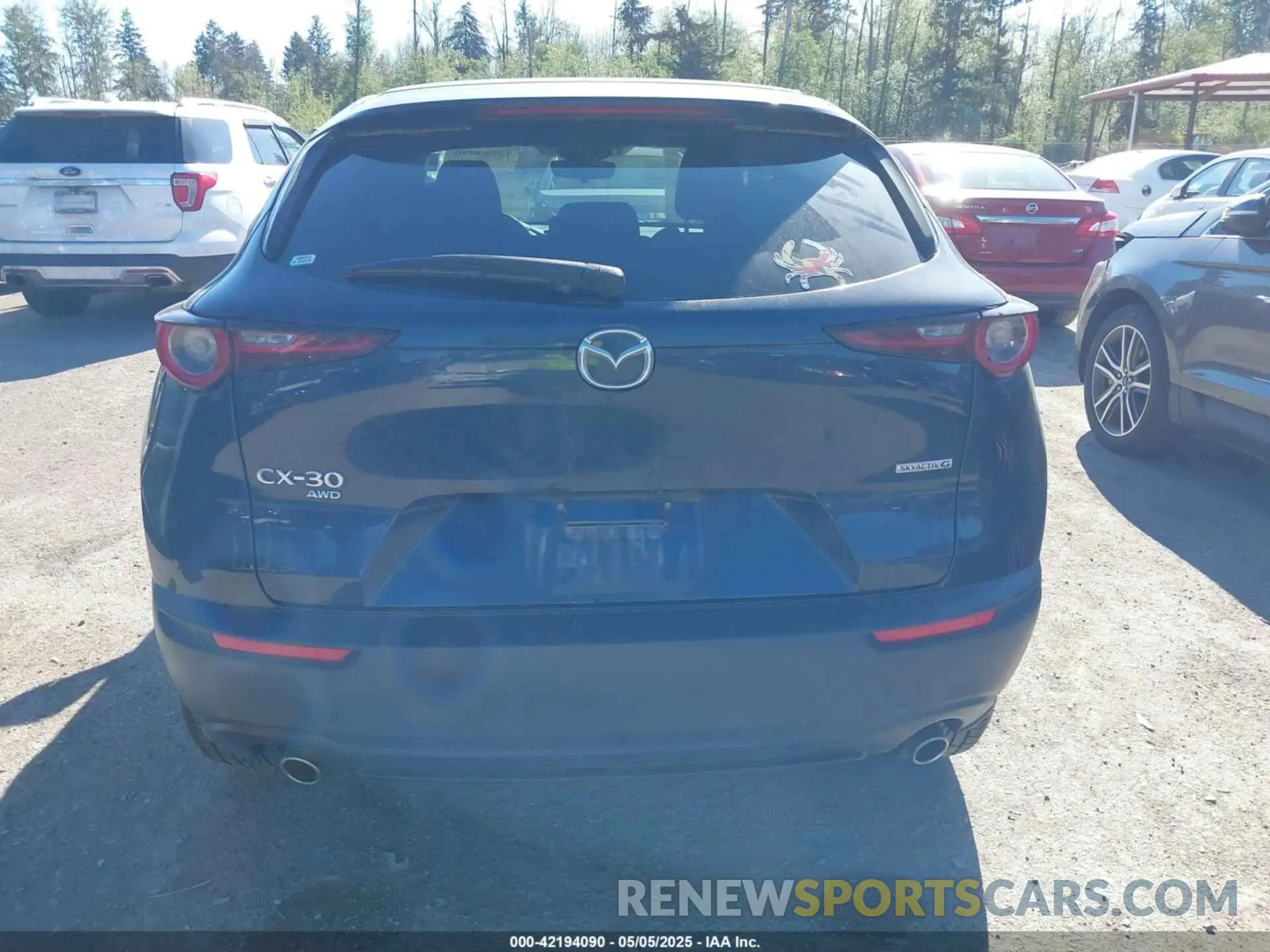 17 Photograph of a damaged car 3MVDMBCL4LM140110 MAZDA CX-30 2020