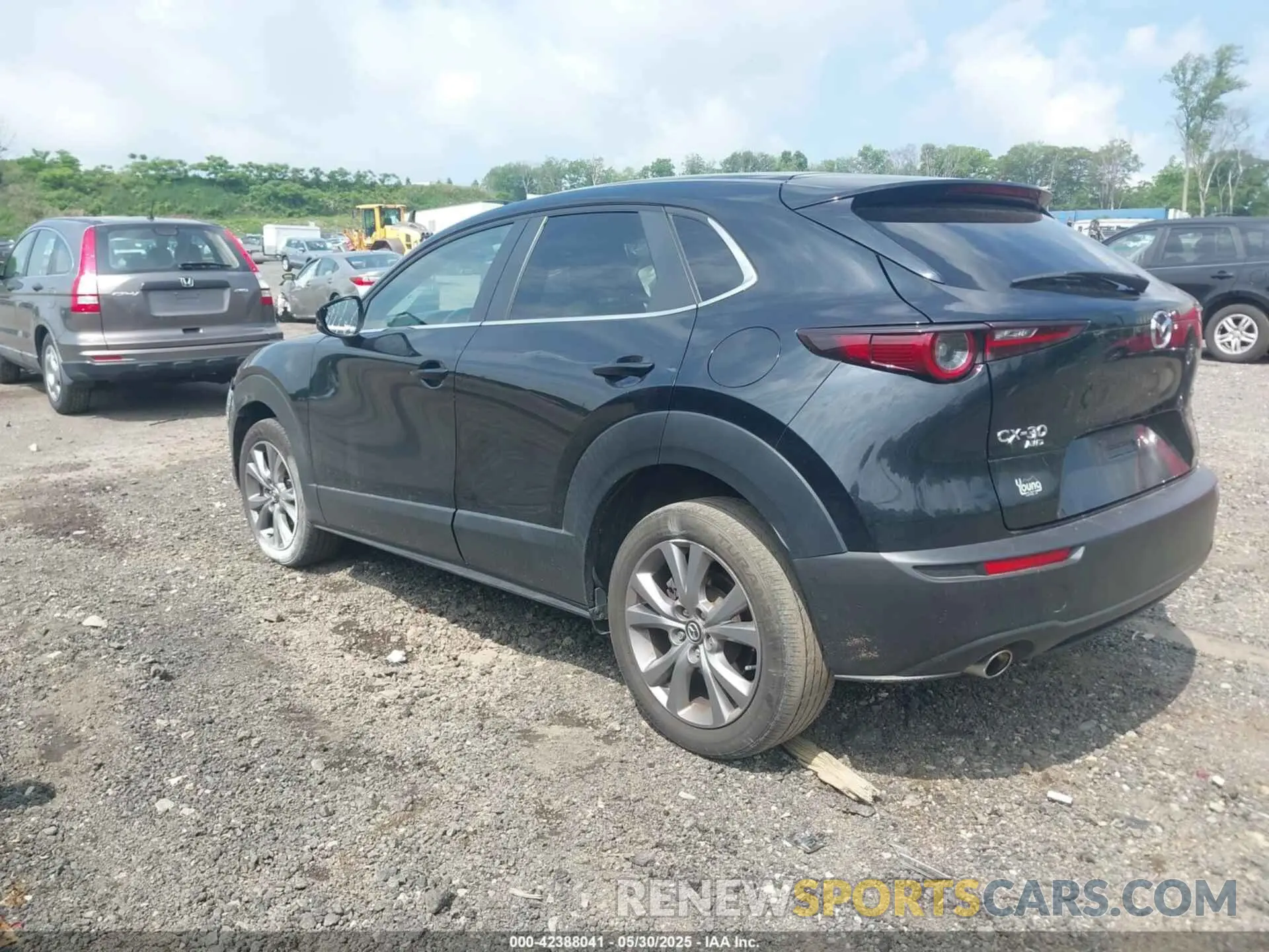 3 Photograph of a damaged car 3MVDMBCL6LM124054 MAZDA CX-30 2020