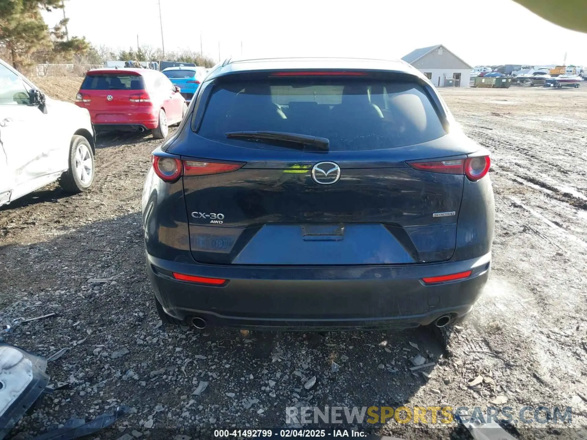 17 Photograph of a damaged car 3MVDMBCL9LM126154 MAZDA CX-30 2020
