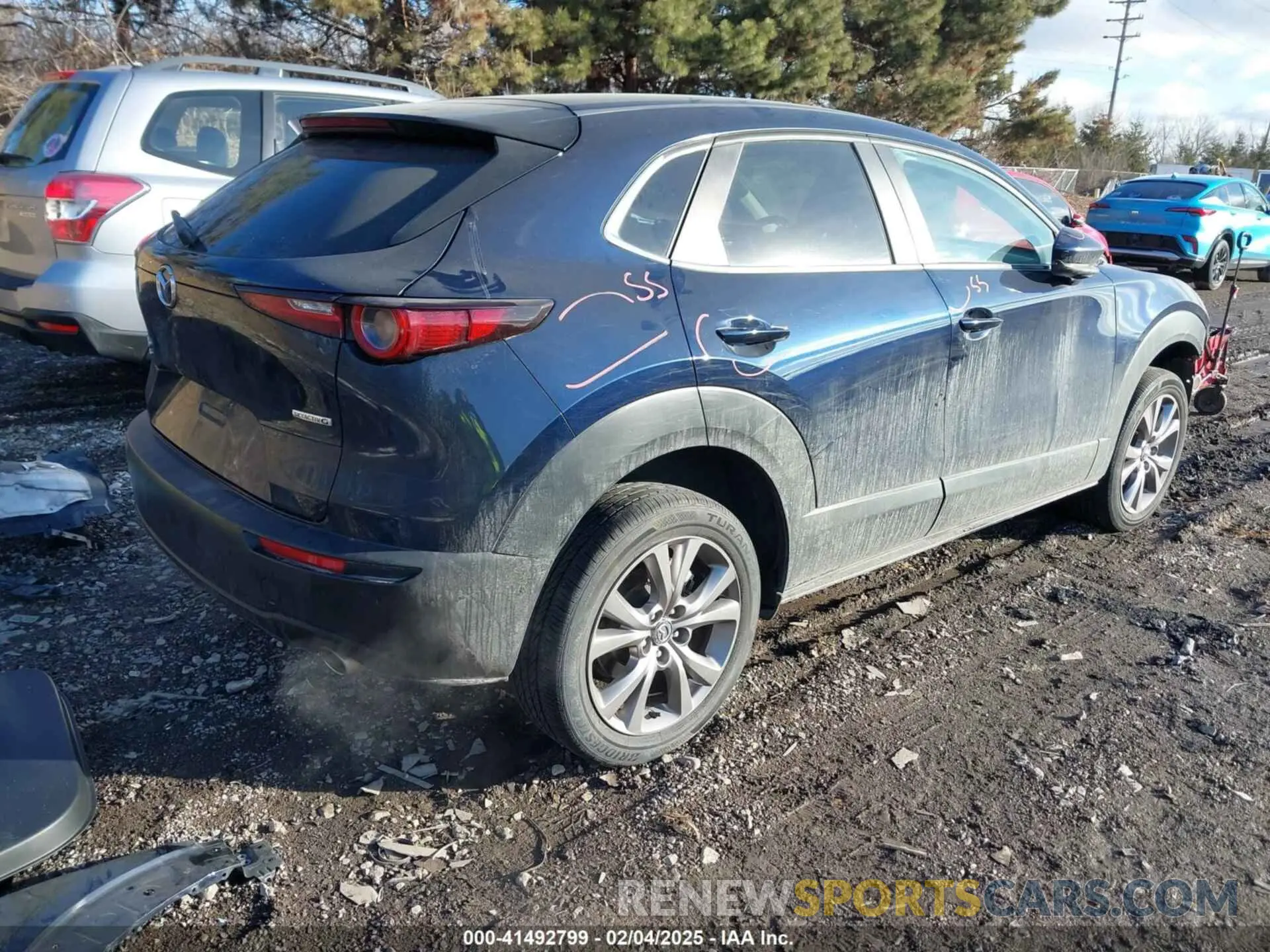 4 Photograph of a damaged car 3MVDMBCL9LM126154 MAZDA CX-30 2020