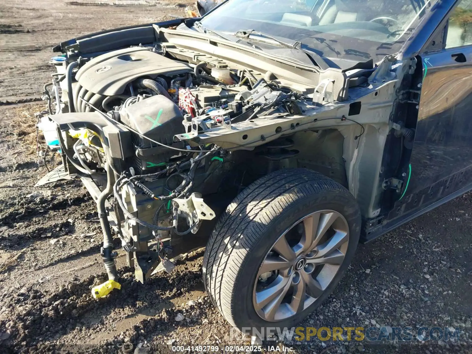 6 Photograph of a damaged car 3MVDMBCL9LM126154 MAZDA CX-30 2020