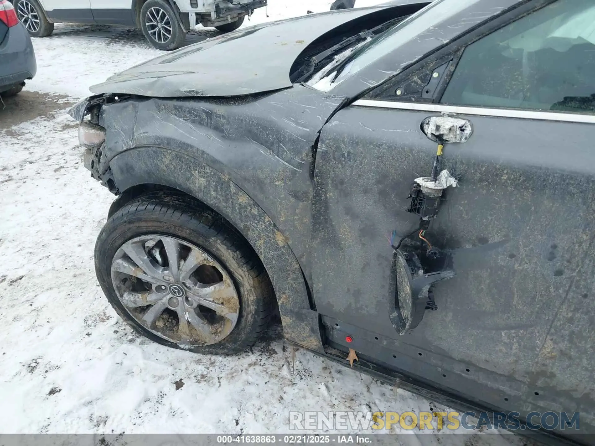 15 Photograph of a damaged car 3MVDMBCLXLM108553 MAZDA CX-30 2020