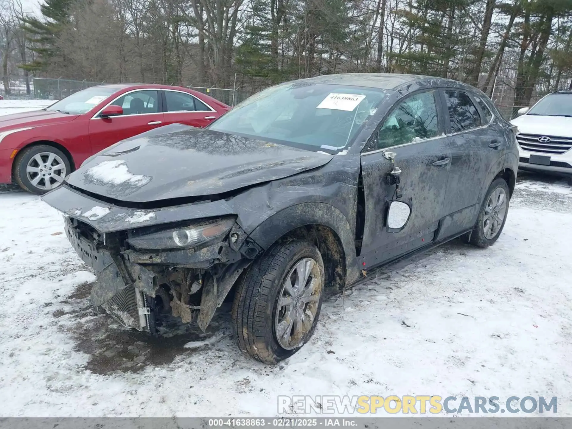 2 Photograph of a damaged car 3MVDMBCLXLM108553 MAZDA CX-30 2020