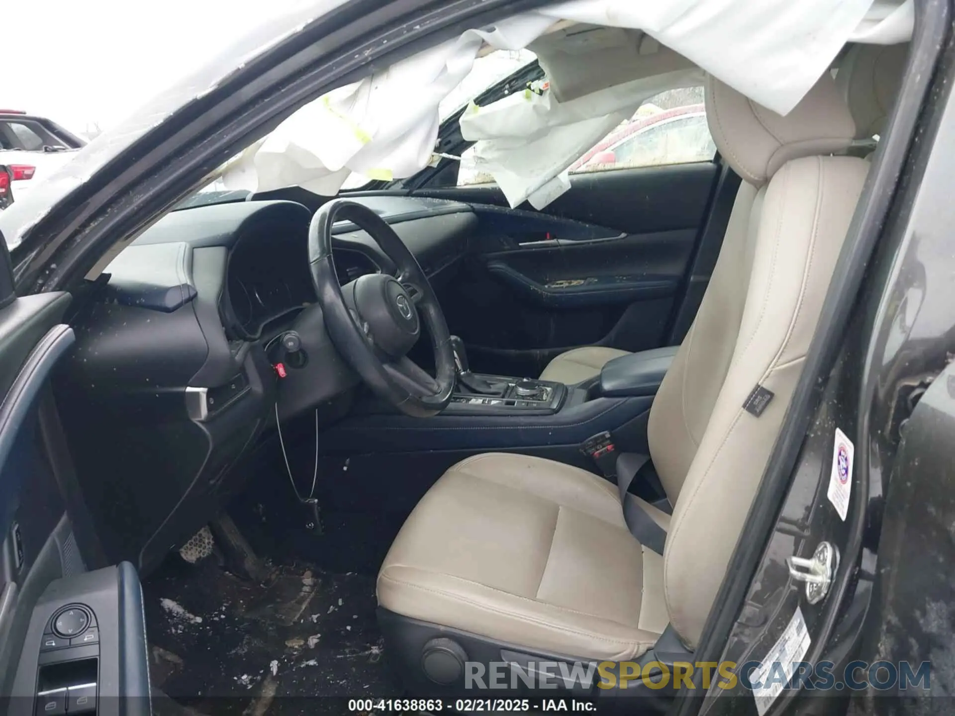5 Photograph of a damaged car 3MVDMBCLXLM108553 MAZDA CX-30 2020