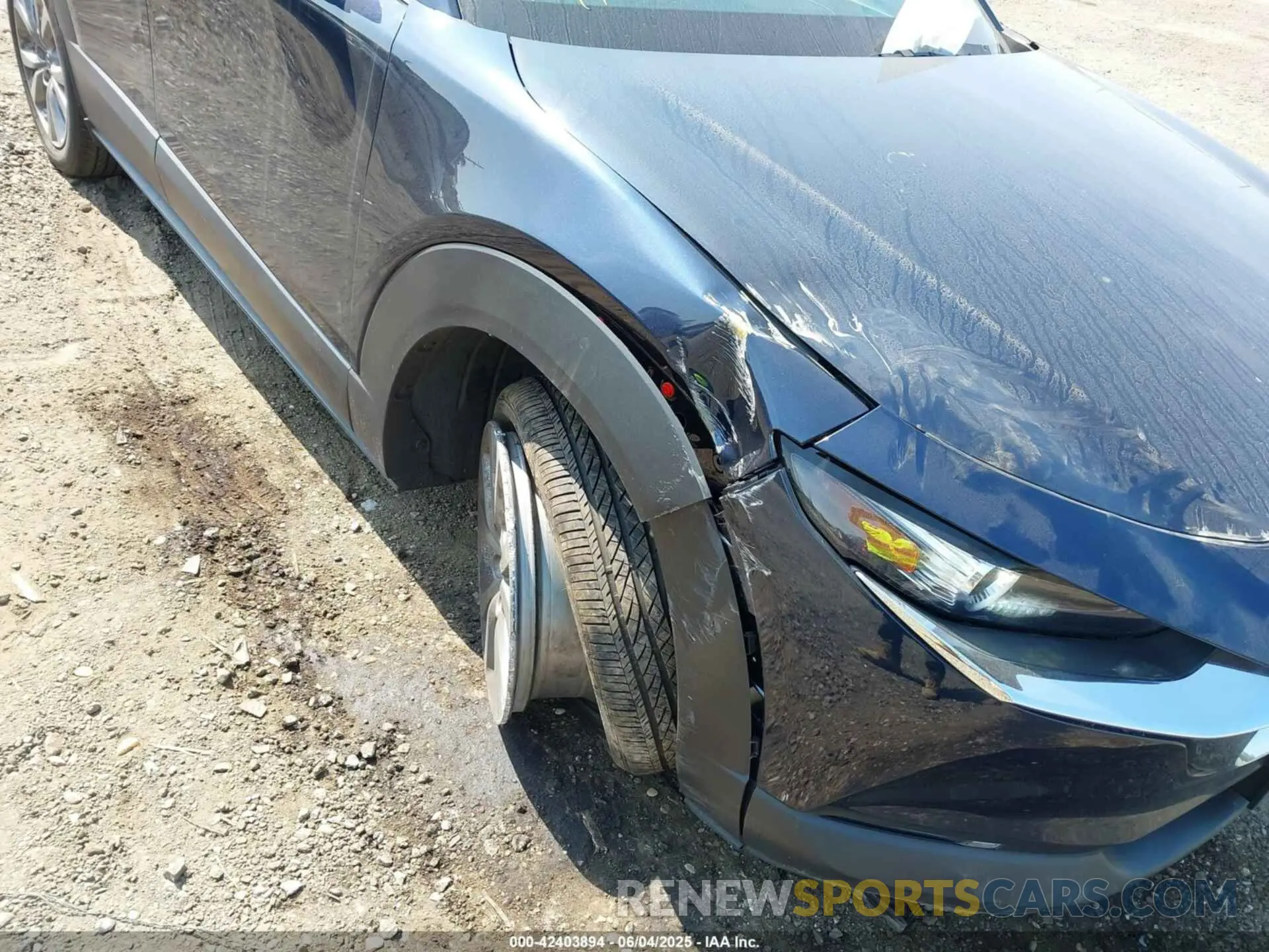 21 Photograph of a damaged car 3MVDMBDL2LM108206 MAZDA CX-30 2020