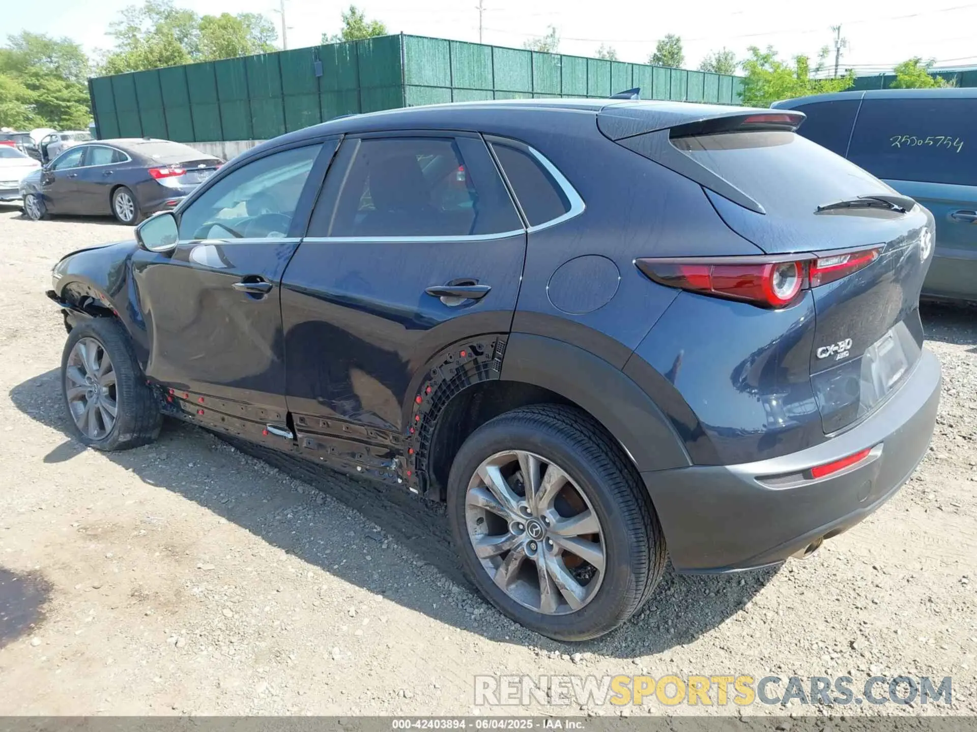 3 Photograph of a damaged car 3MVDMBDL2LM108206 MAZDA CX-30 2020