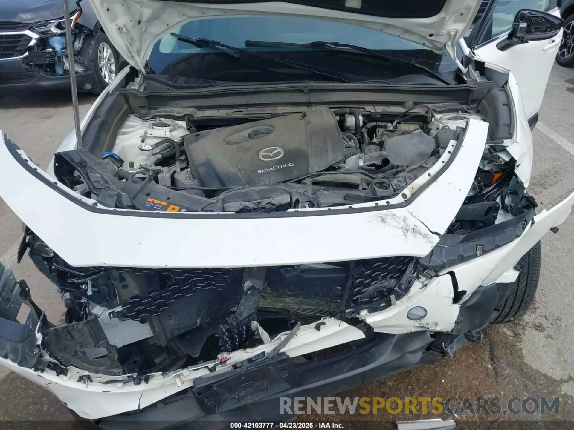 10 Photograph of a damaged car 3MVDMBDL9LM101866 MAZDA CX-30 2020