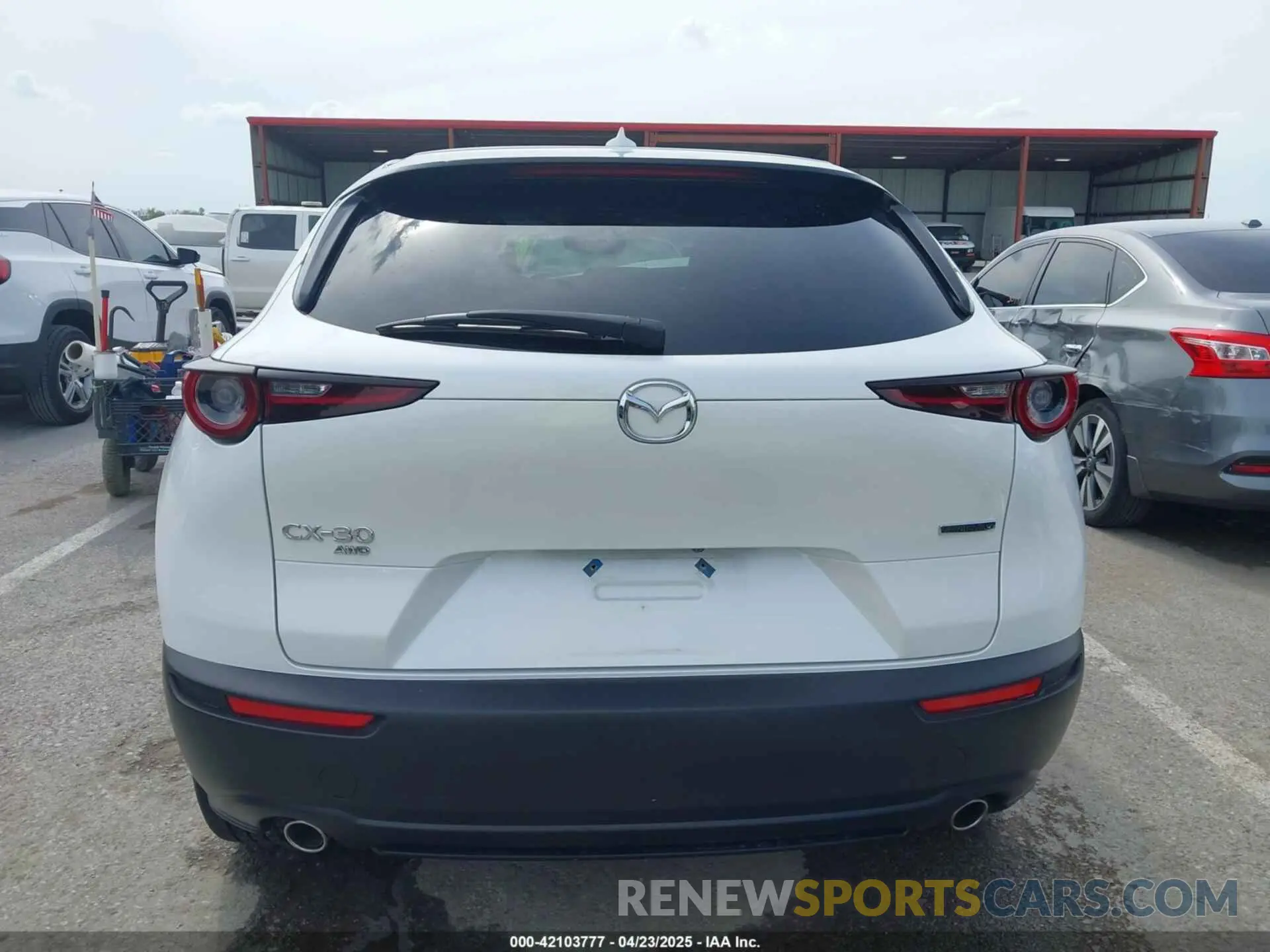 16 Photograph of a damaged car 3MVDMBDL9LM101866 MAZDA CX-30 2020