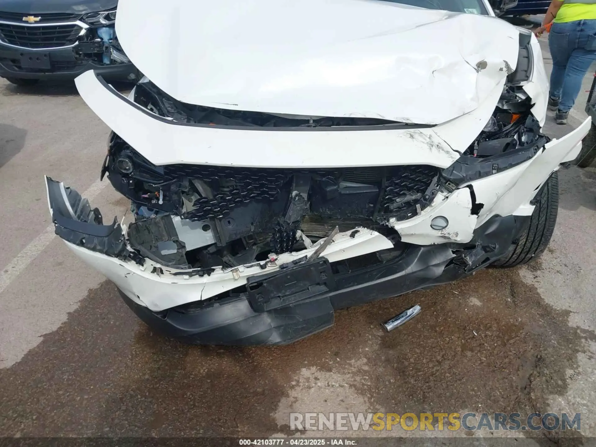 6 Photograph of a damaged car 3MVDMBDL9LM101866 MAZDA CX-30 2020