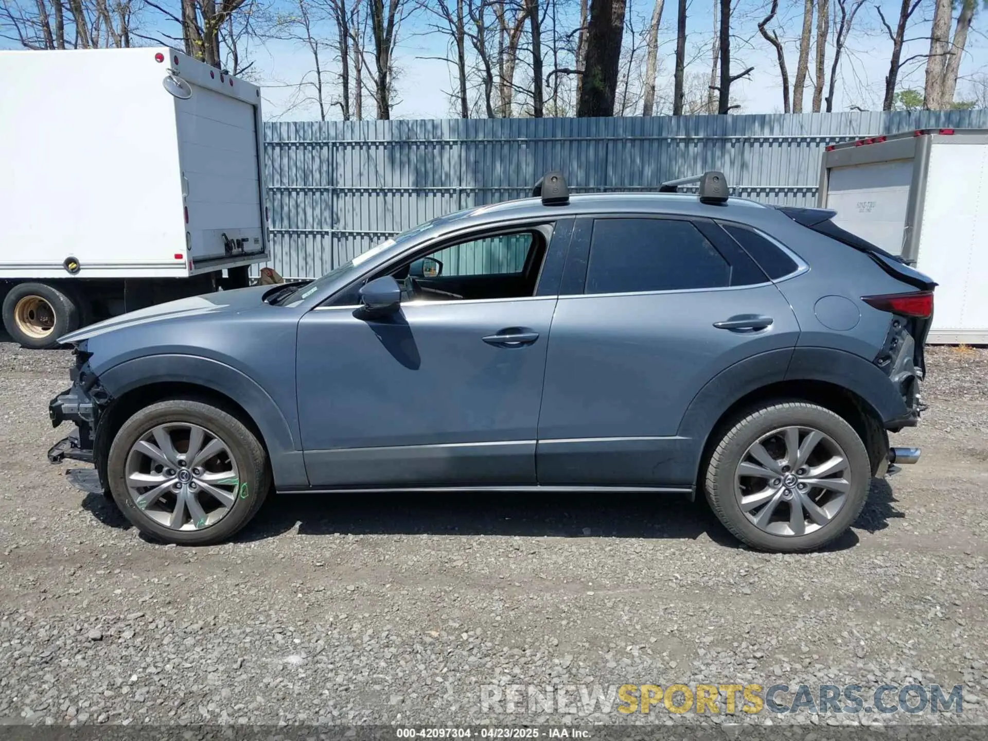 15 Photograph of a damaged car 3MVDMBEM1LM110777 MAZDA CX-30 2020