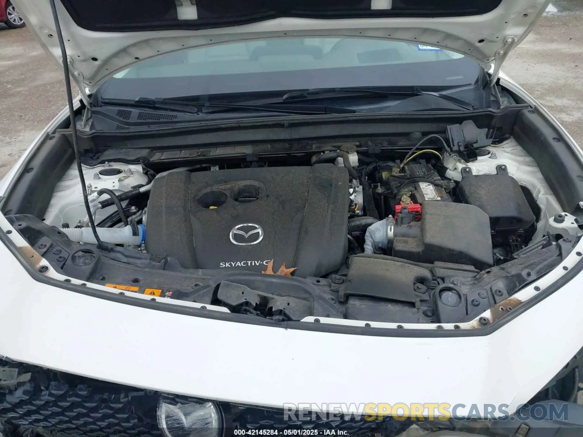 10 Photograph of a damaged car 3MVDMBEM1LM121942 MAZDA CX-30 2020