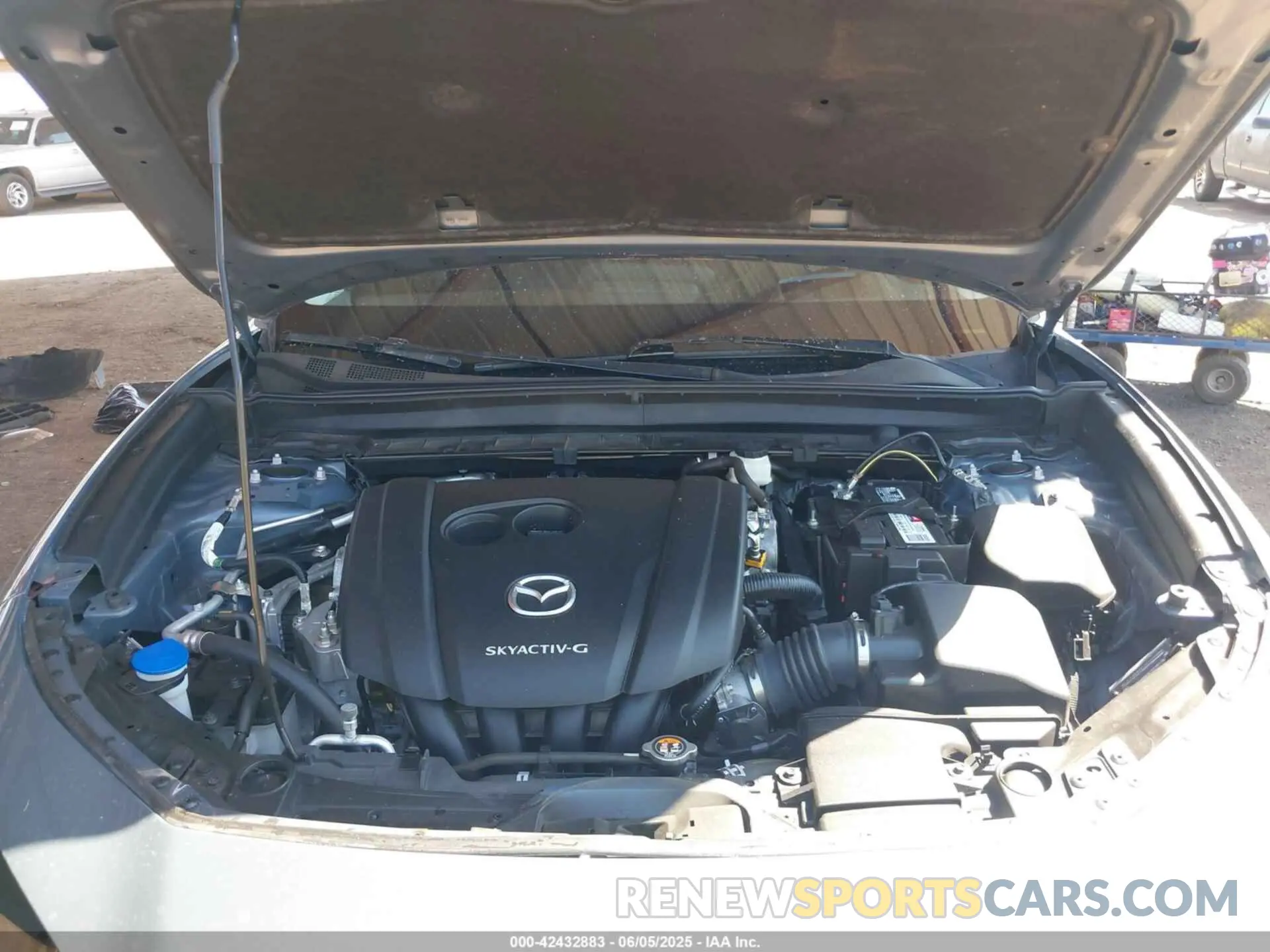 10 Photograph of a damaged car 3MVDMBEM5LM139909 MAZDA CX-30 2020