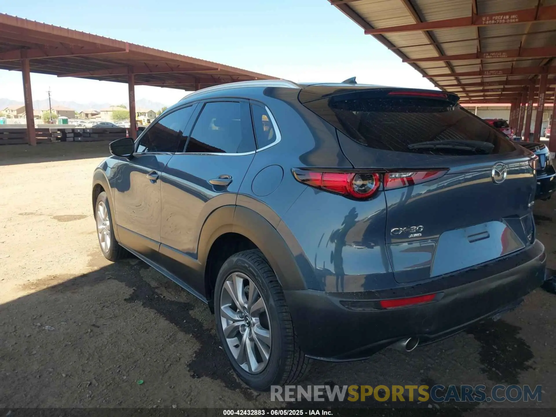 3 Photograph of a damaged car 3MVDMBEM5LM139909 MAZDA CX-30 2020