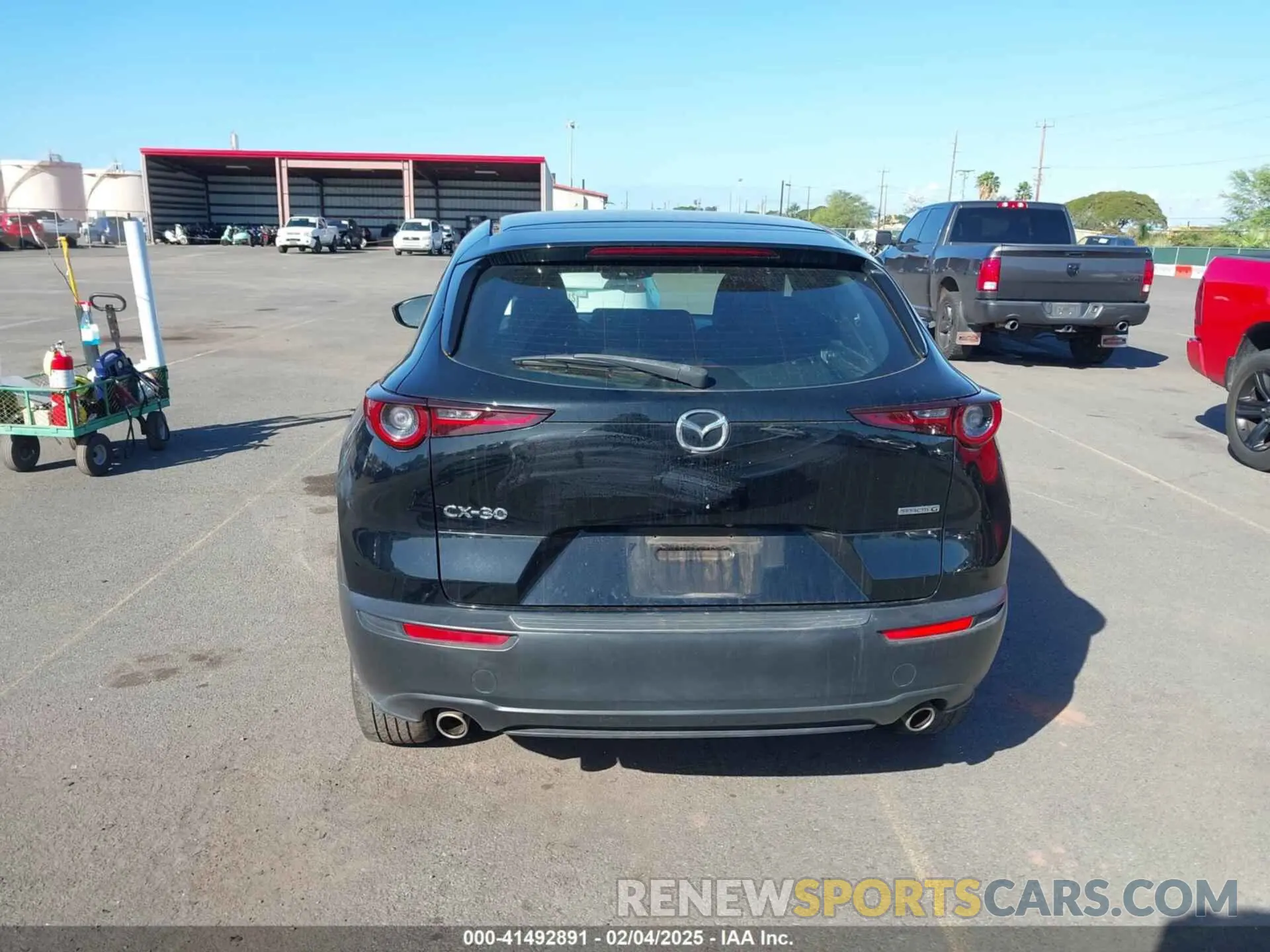 17 Photograph of a damaged car 3MVDMAAL0MM226917 MAZDA CX-30 2021
