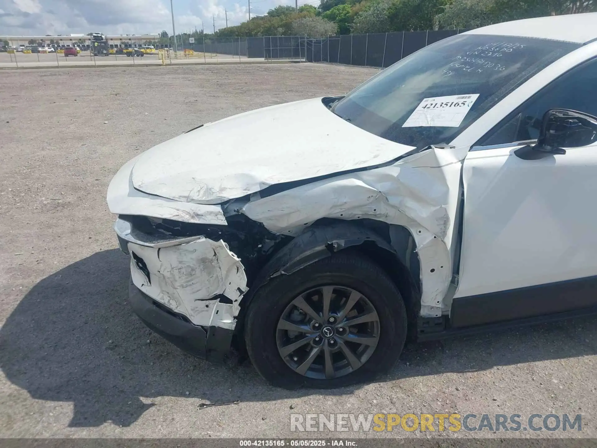 18 Photograph of a damaged car 3MVDMAAL0MM272716 MAZDA CX-30 2021