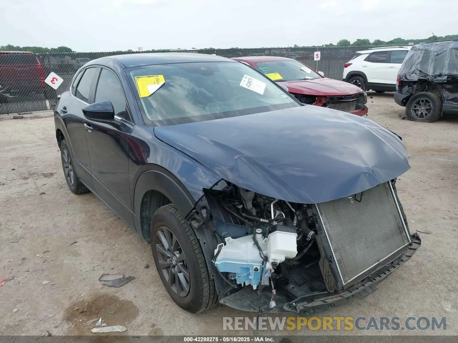 1 Photograph of a damaged car 3MVDMAAL4MM302042 MAZDA CX-30 2021