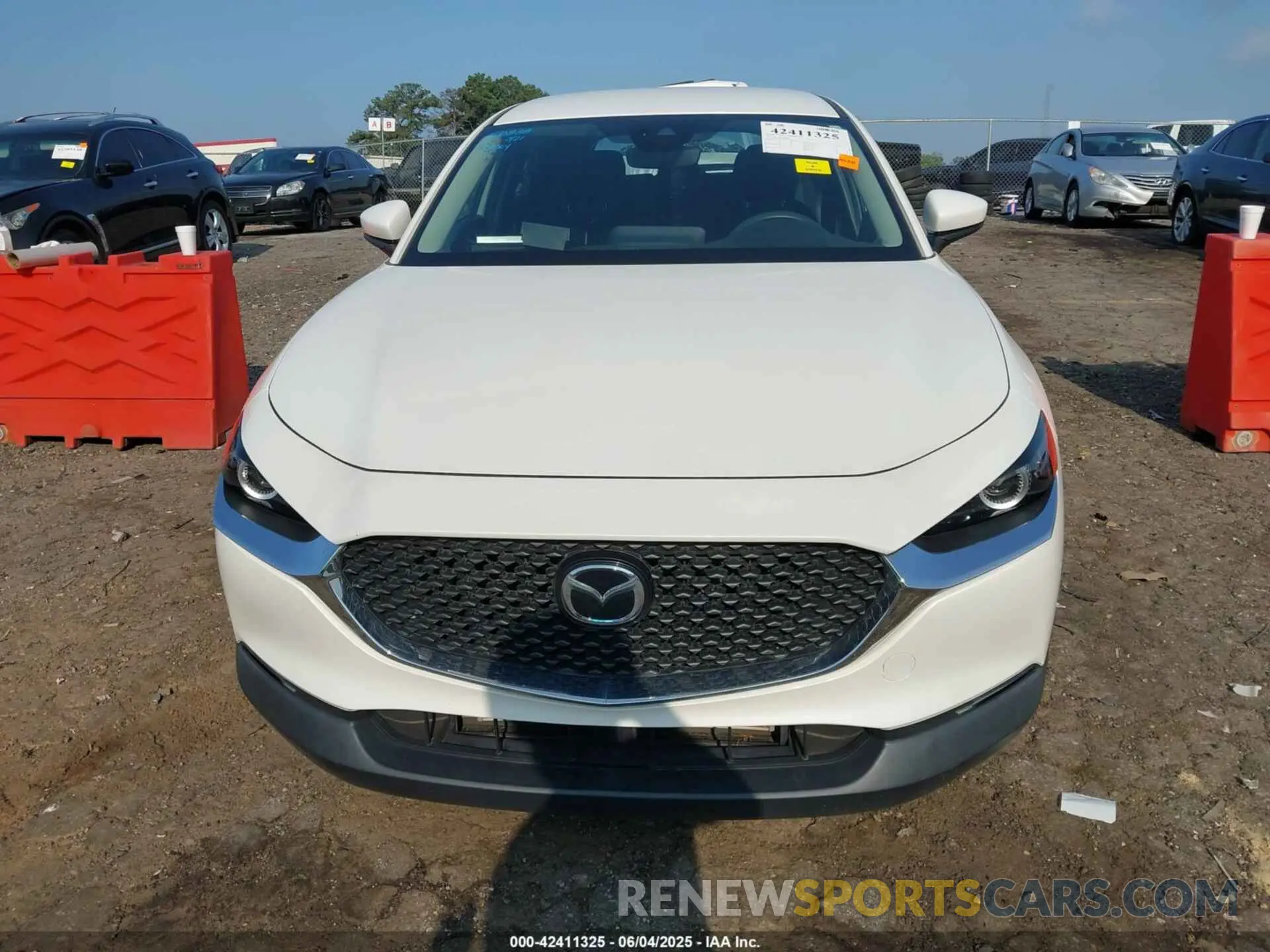 12 Photograph of a damaged car 3MVDMAAL8MM262452 MAZDA CX-30 2021