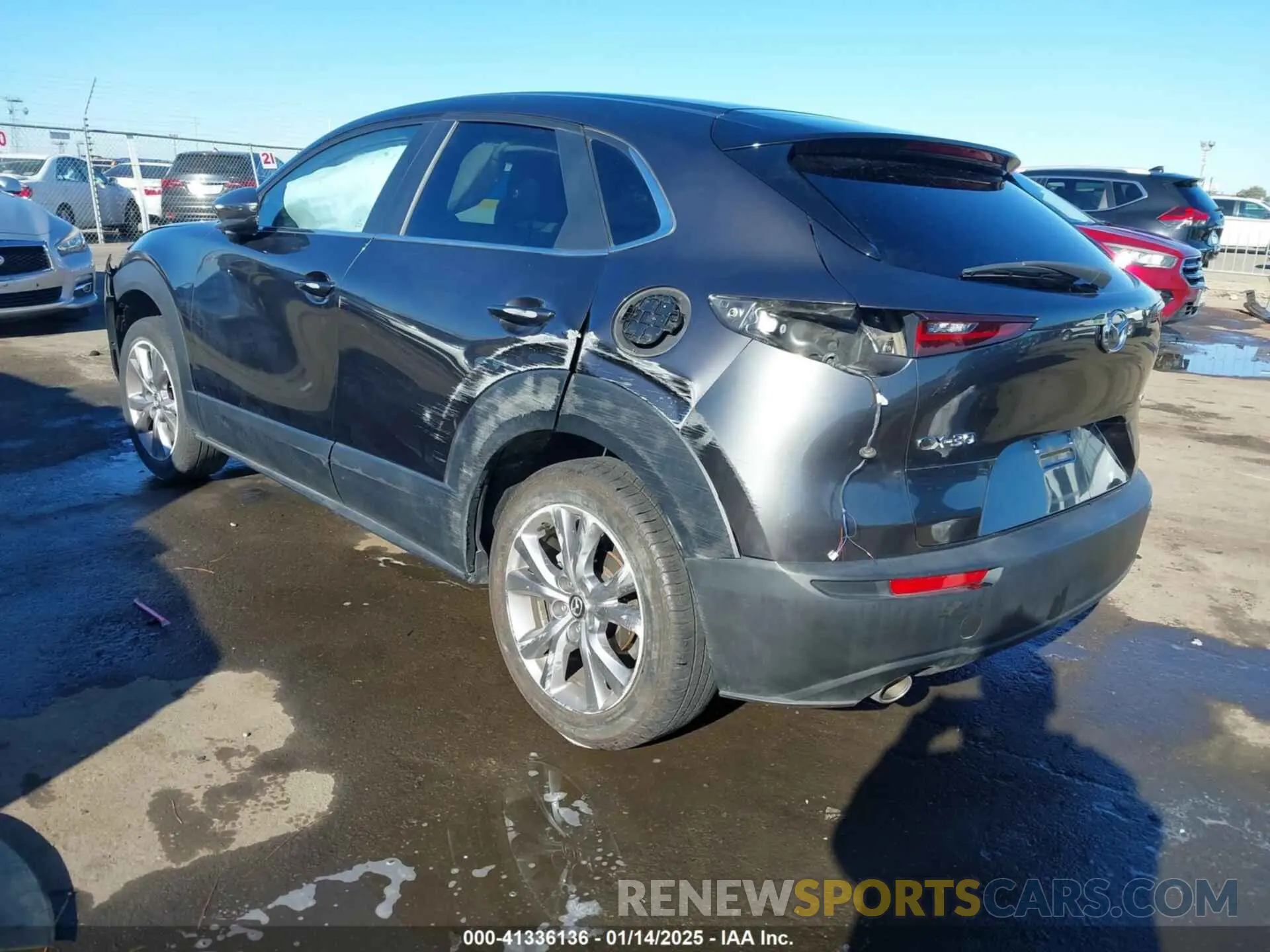 3 Photograph of a damaged car 3MVDMABL0MM220307 MAZDA CX-30 2021