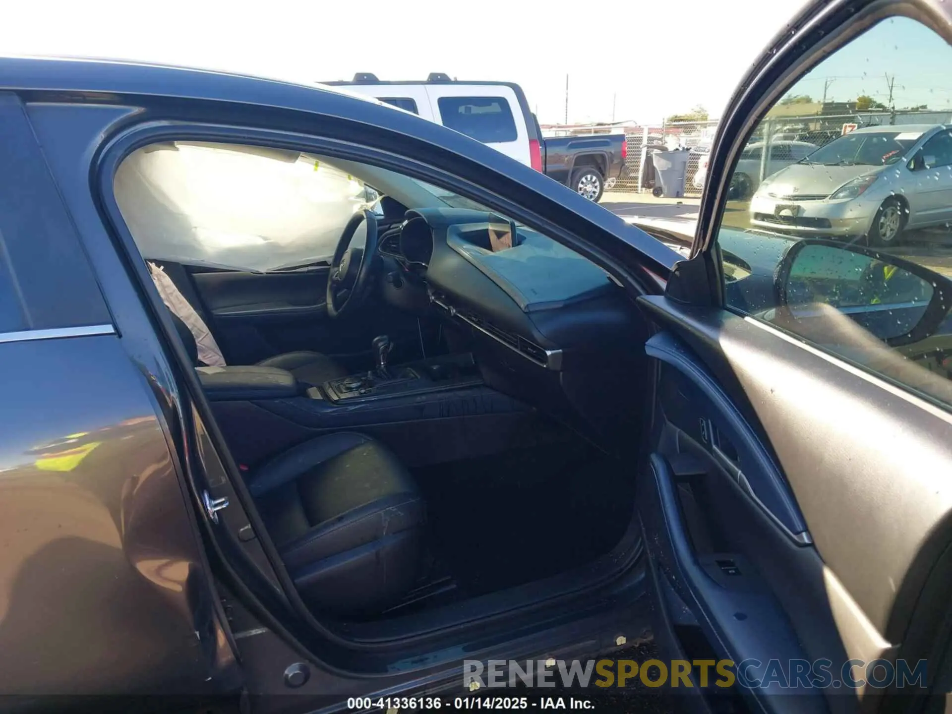 5 Photograph of a damaged car 3MVDMABL0MM220307 MAZDA CX-30 2021
