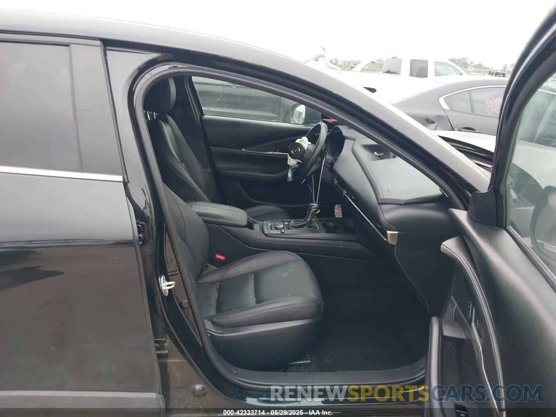 5 Photograph of a damaged car 3MVDMABL0MM261195 MAZDA CX-30 2021