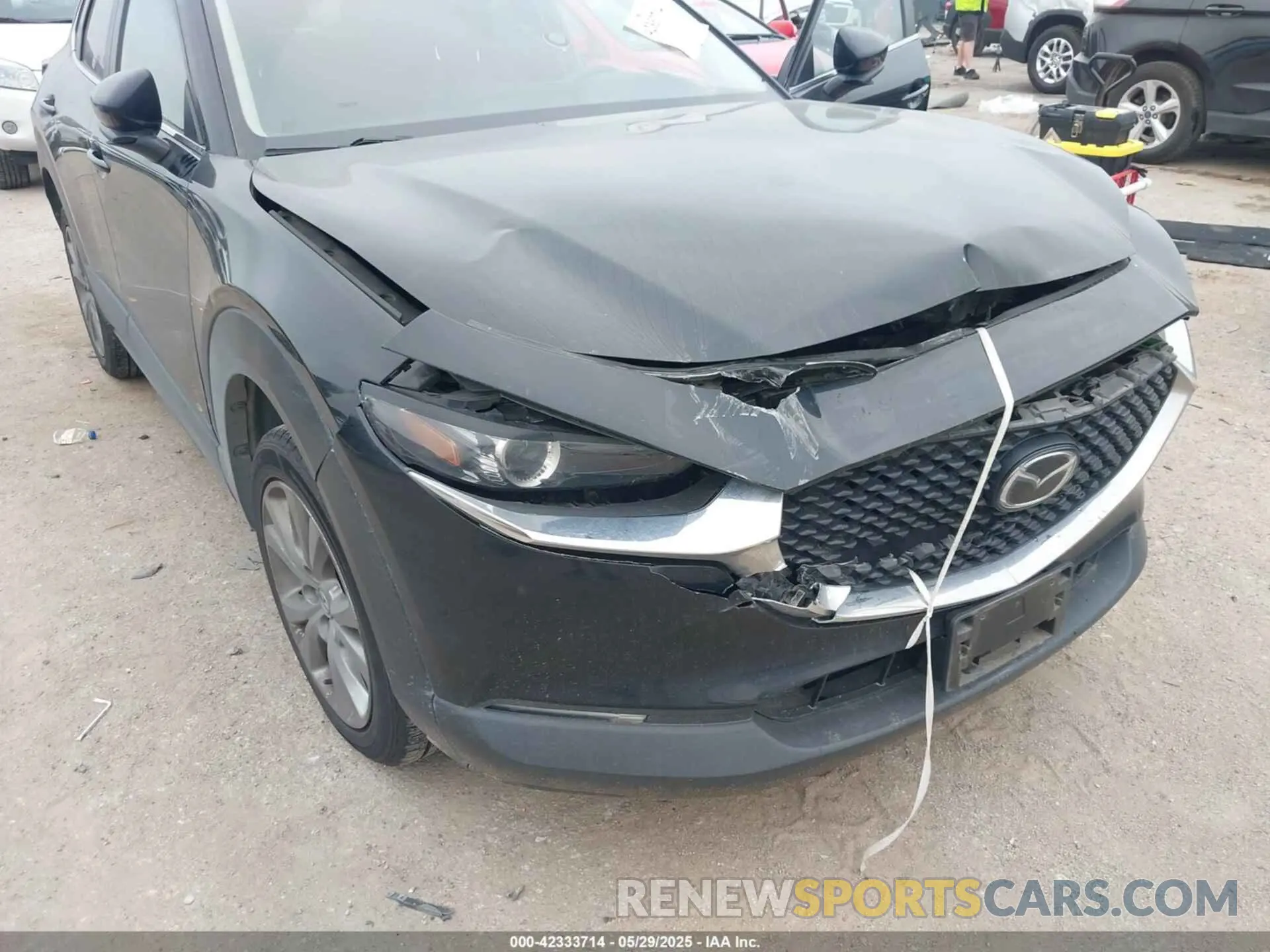 6 Photograph of a damaged car 3MVDMABL0MM261195 MAZDA CX-30 2021