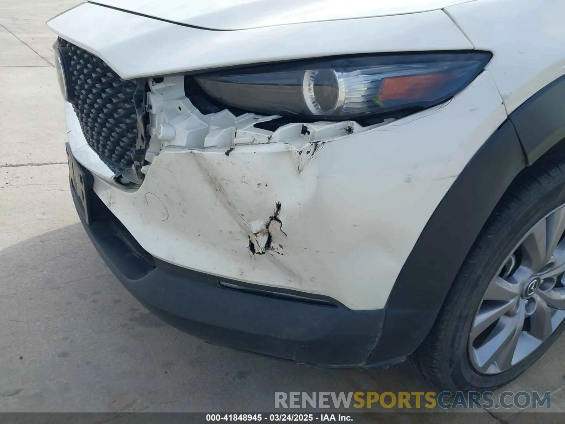 19 Photograph of a damaged car 3MVDMABL1MM248505 MAZDA CX-30 2021