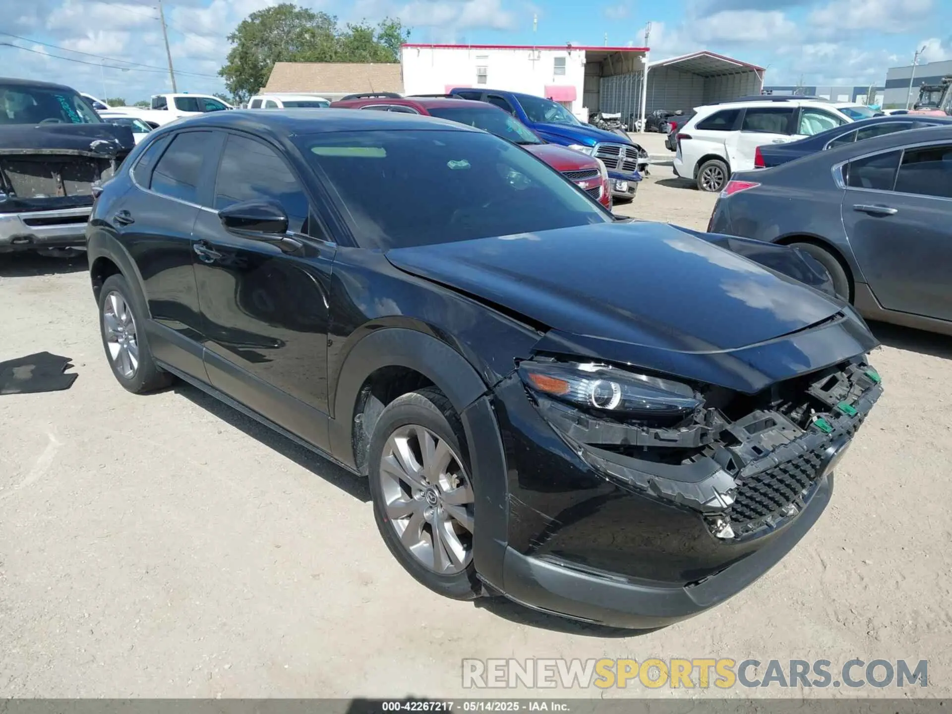 1 Photograph of a damaged car 3MVDMABL1MM251761 MAZDA CX-30 2021