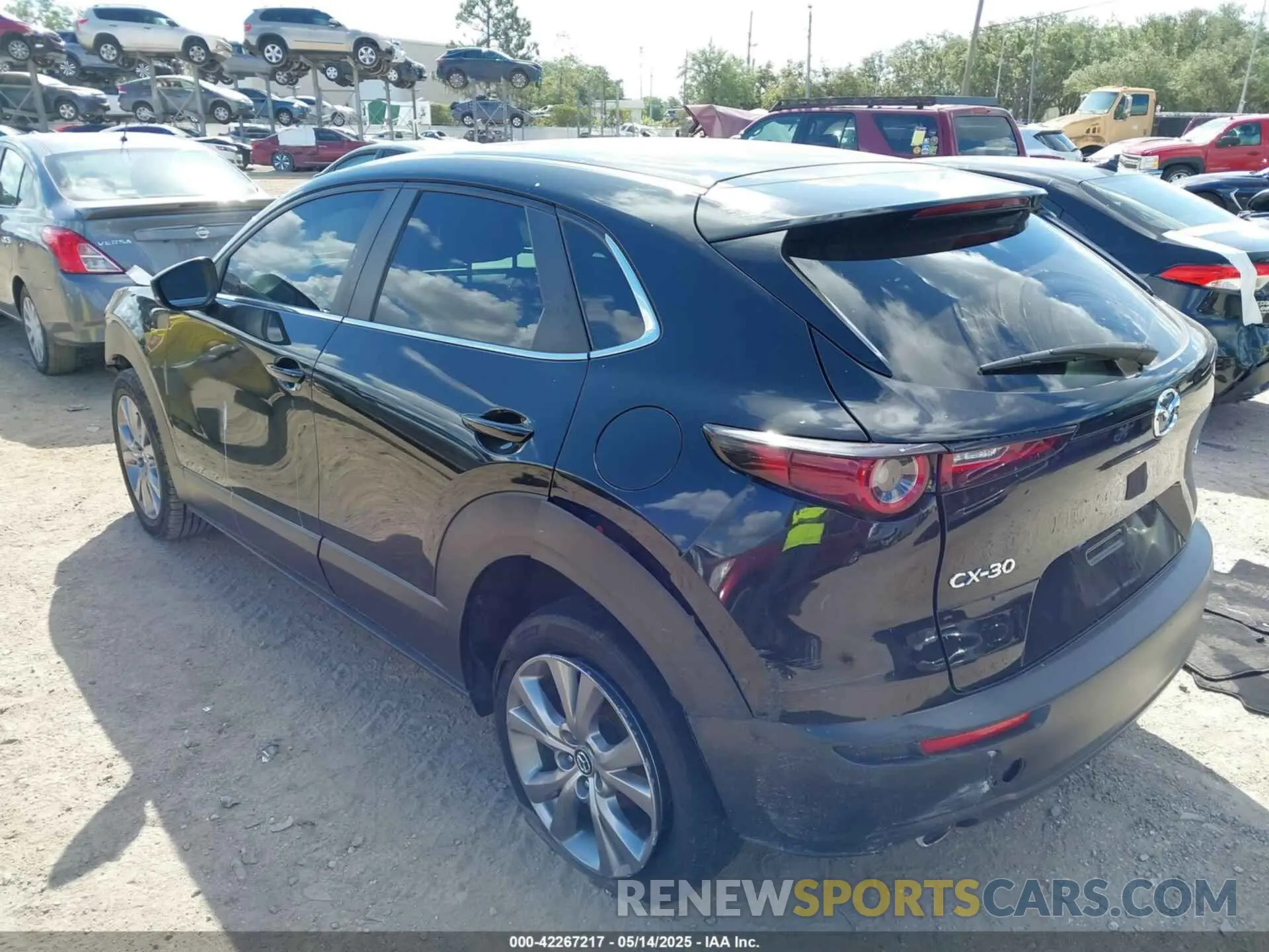 3 Photograph of a damaged car 3MVDMABL1MM251761 MAZDA CX-30 2021
