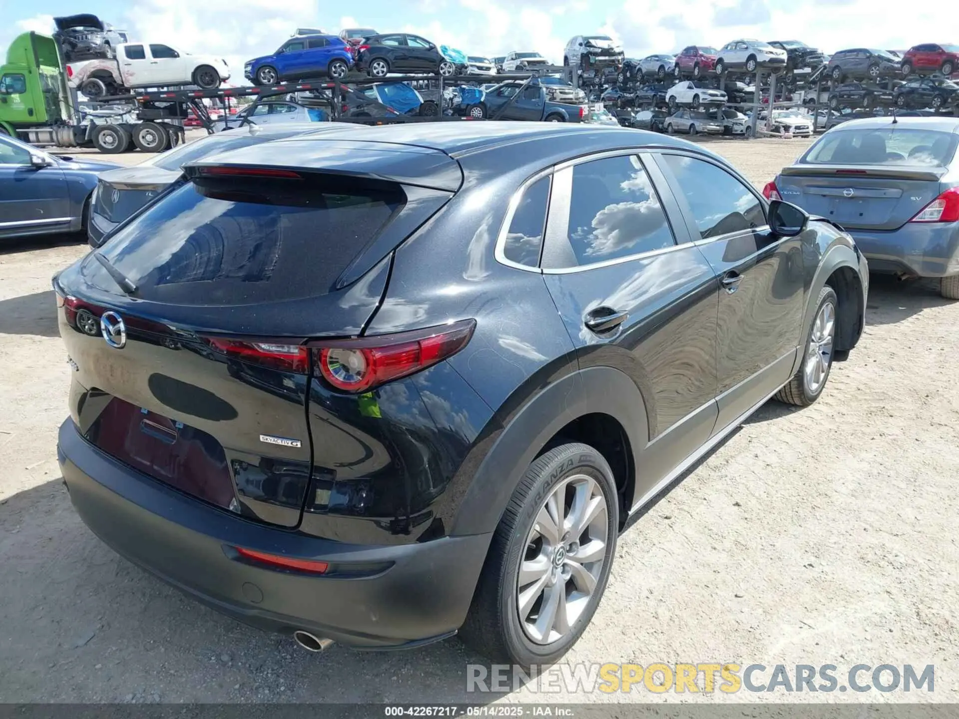 4 Photograph of a damaged car 3MVDMABL1MM251761 MAZDA CX-30 2021