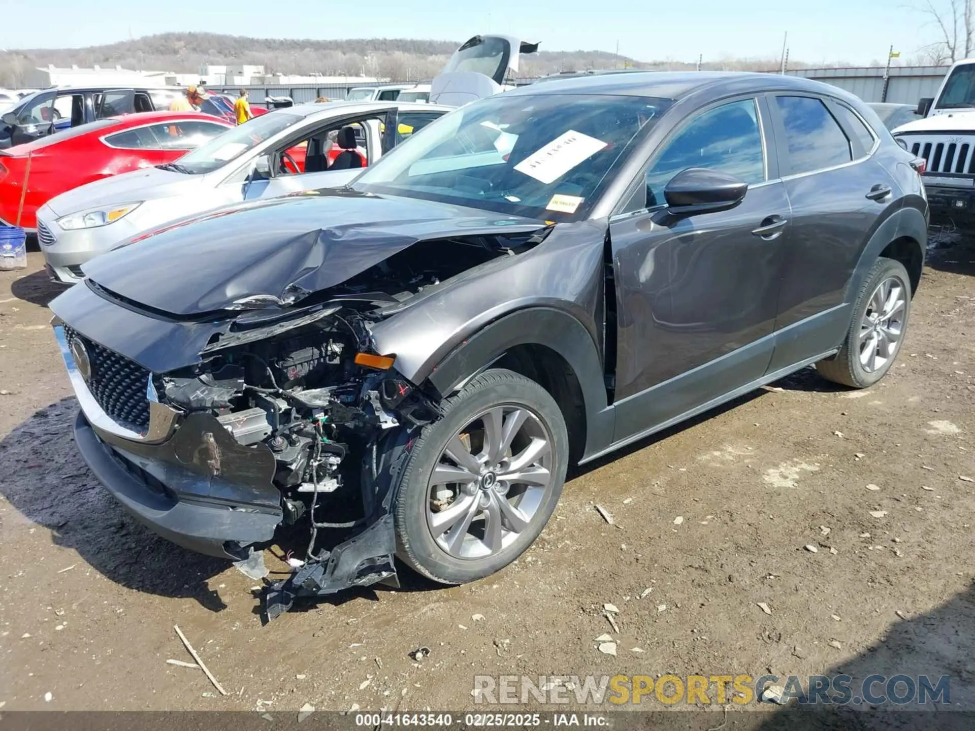 2 Photograph of a damaged car 3MVDMABL2MM220311 MAZDA CX-30 2021