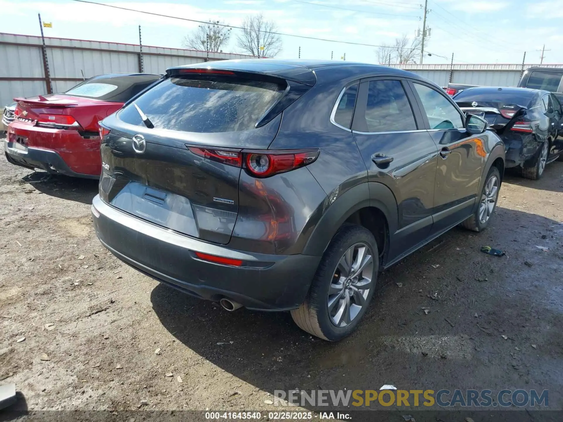 4 Photograph of a damaged car 3MVDMABL2MM220311 MAZDA CX-30 2021