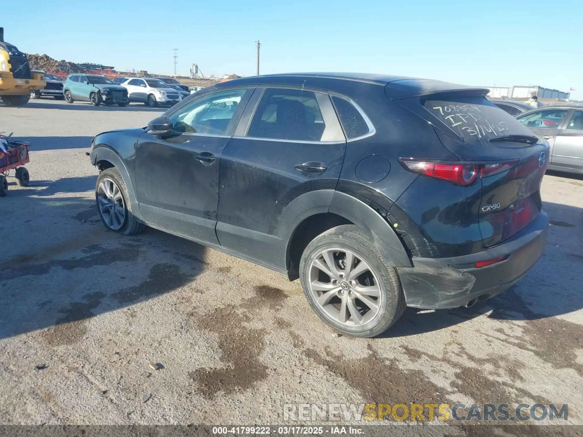 3 Photograph of a damaged car 3MVDMABL2MM239067 MAZDA CX-30 2021