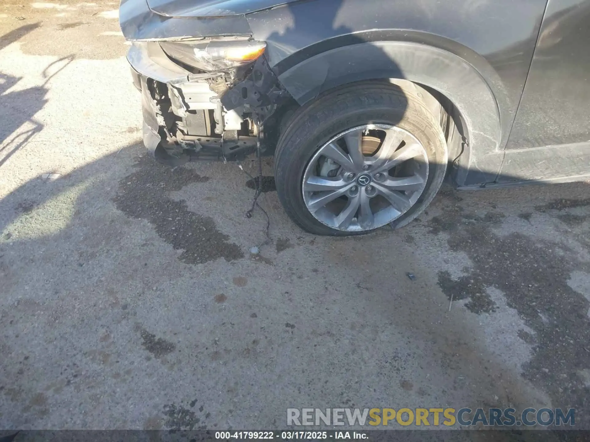 6 Photograph of a damaged car 3MVDMABL2MM239067 MAZDA CX-30 2021