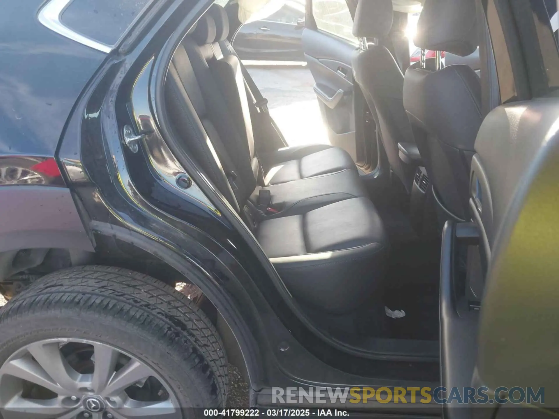 8 Photograph of a damaged car 3MVDMABL2MM239067 MAZDA CX-30 2021