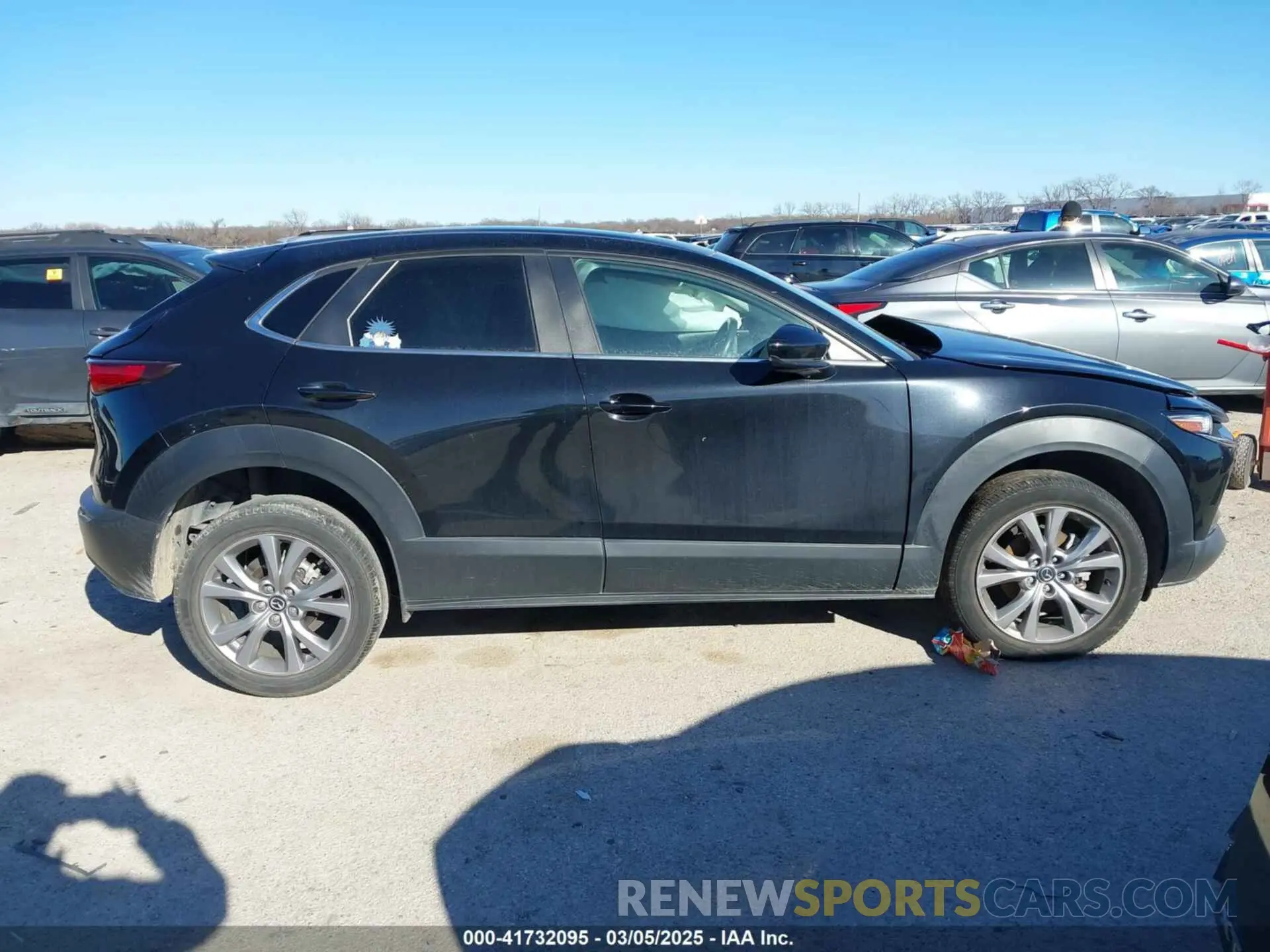 13 Photograph of a damaged car 3MVDMABL2MM244740 MAZDA CX-30 2021