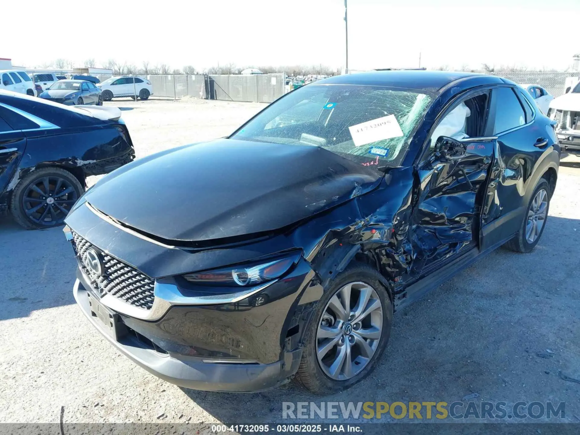 2 Photograph of a damaged car 3MVDMABL2MM244740 MAZDA CX-30 2021