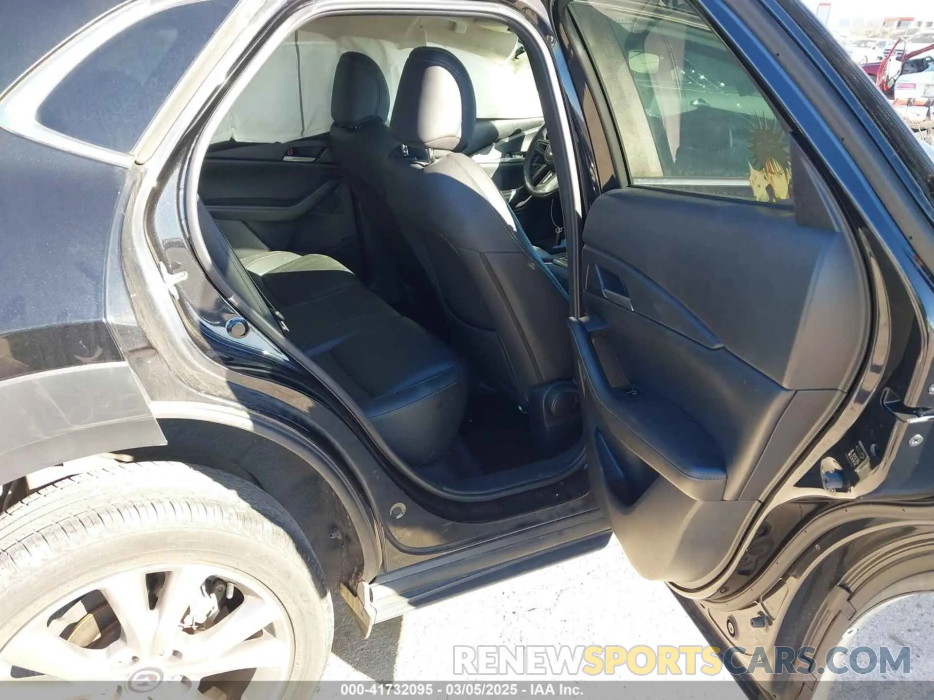 8 Photograph of a damaged car 3MVDMABL2MM244740 MAZDA CX-30 2021