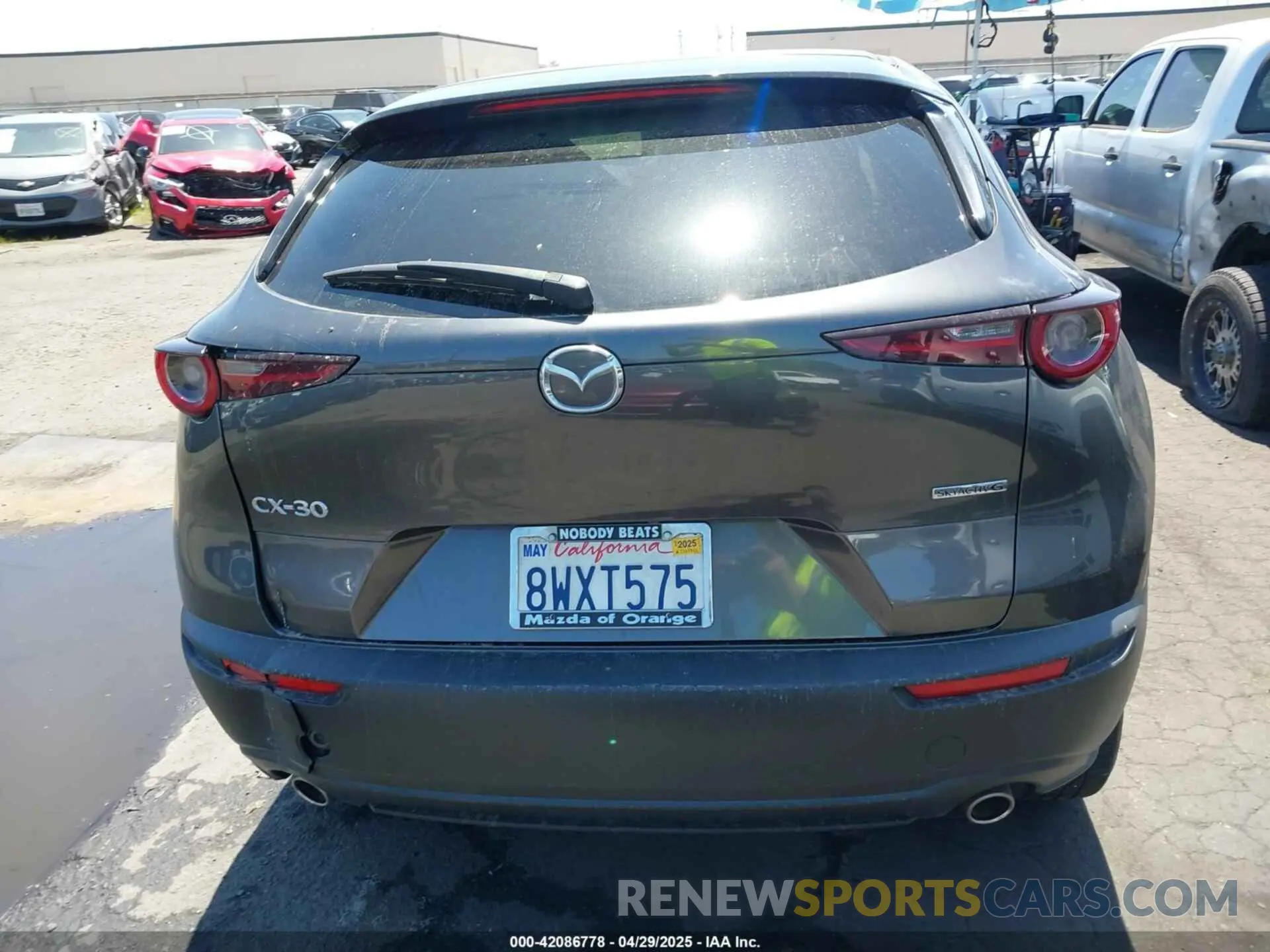 17 Photograph of a damaged car 3MVDMABL3MM233701 MAZDA CX-30 2021