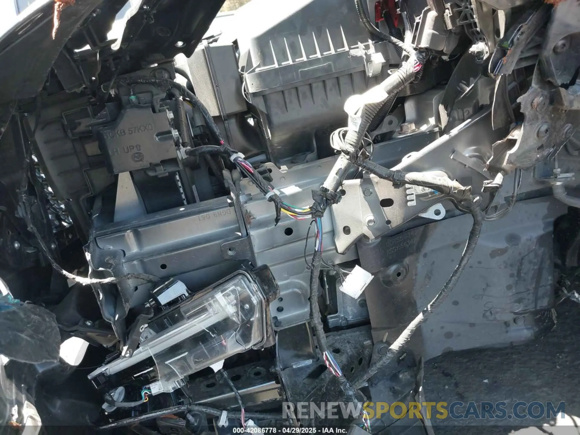 22 Photograph of a damaged car 3MVDMABL3MM233701 MAZDA CX-30 2021