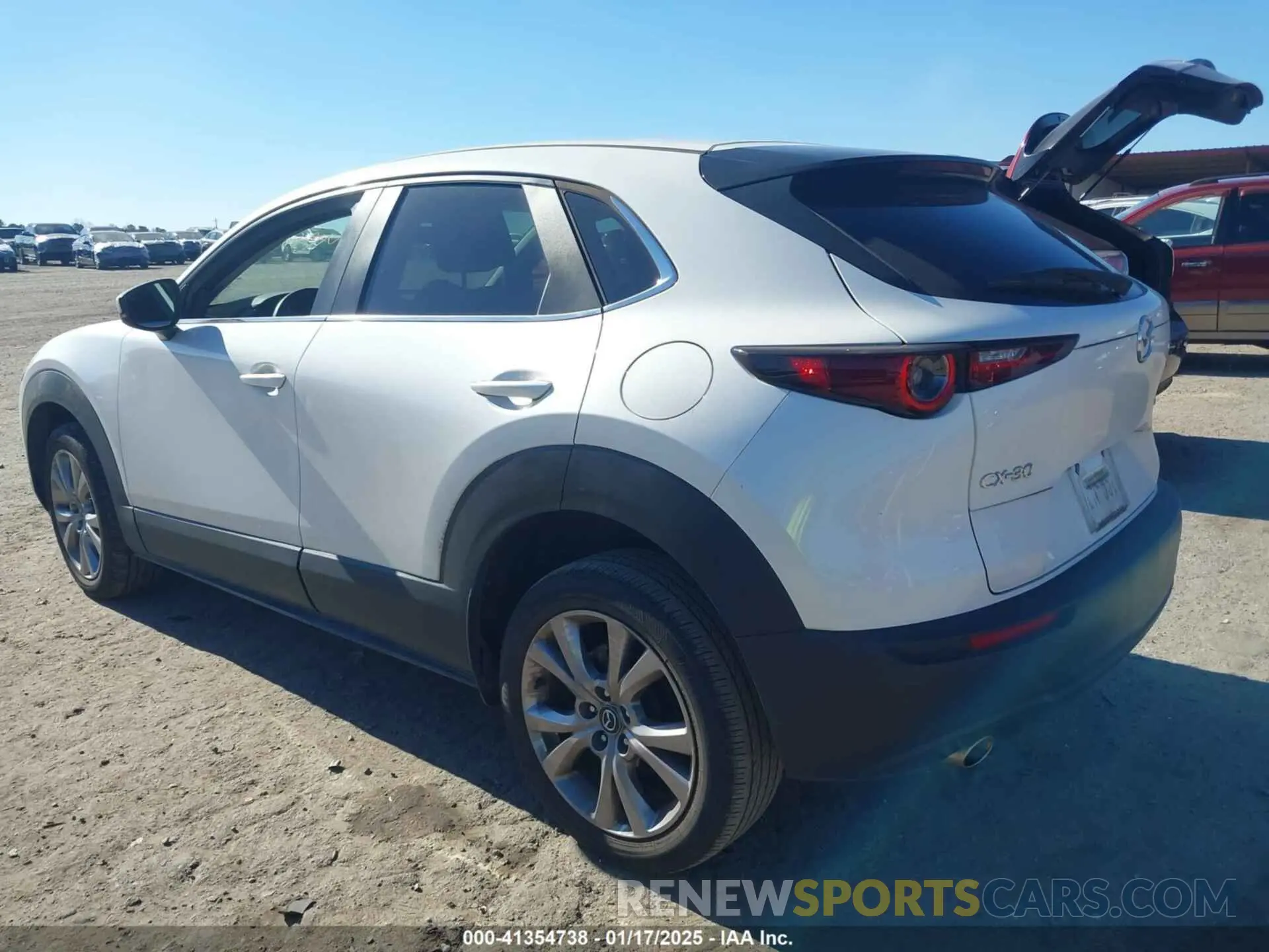 3 Photograph of a damaged car 3MVDMABL3MM239692 MAZDA CX-30 2021