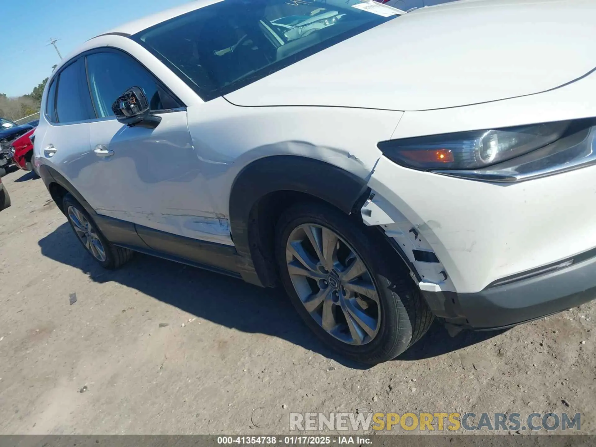 6 Photograph of a damaged car 3MVDMABL3MM239692 MAZDA CX-30 2021