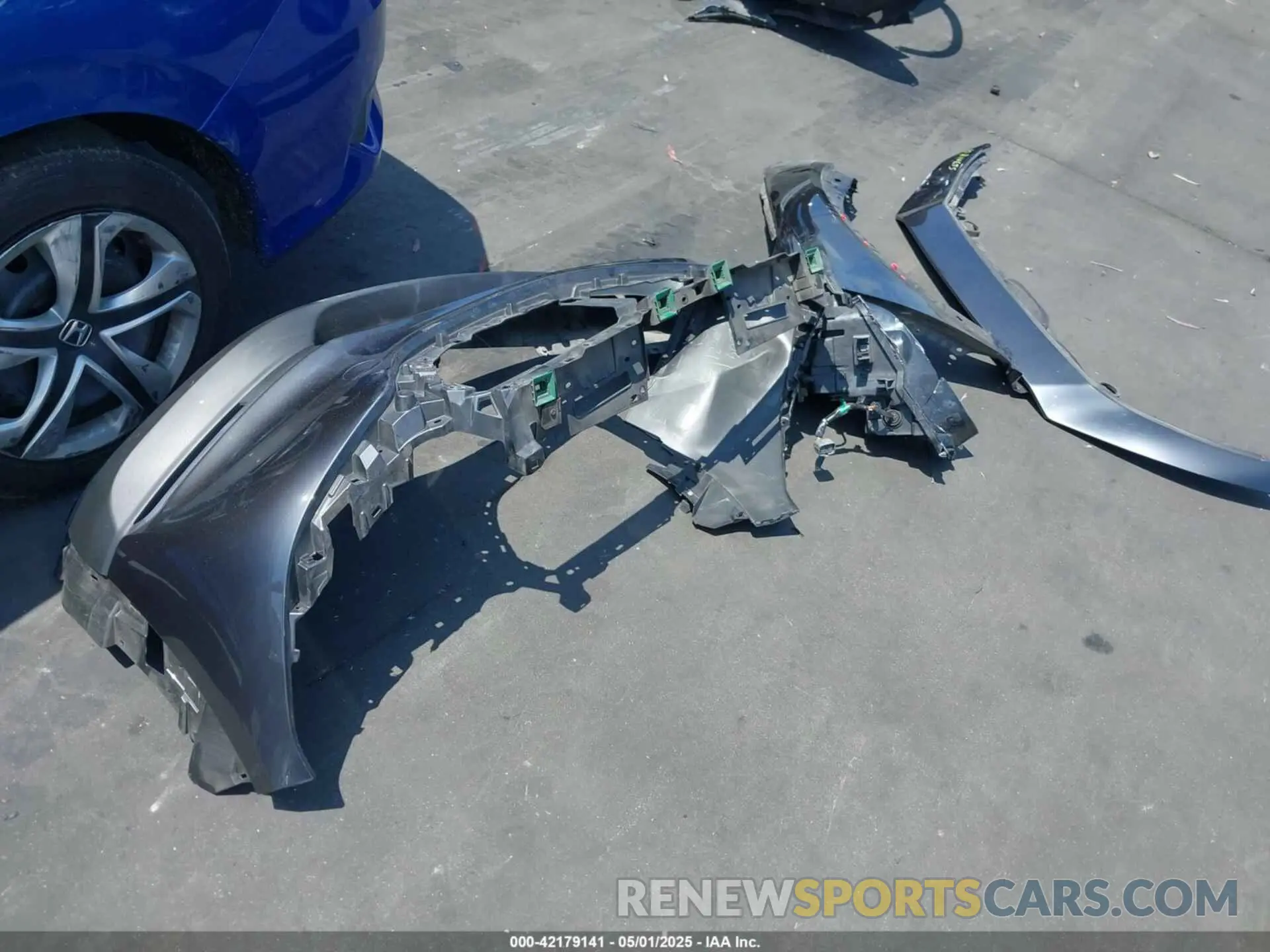 12 Photograph of a damaged car 3MVDMABL4MM205308 MAZDA CX-30 2021