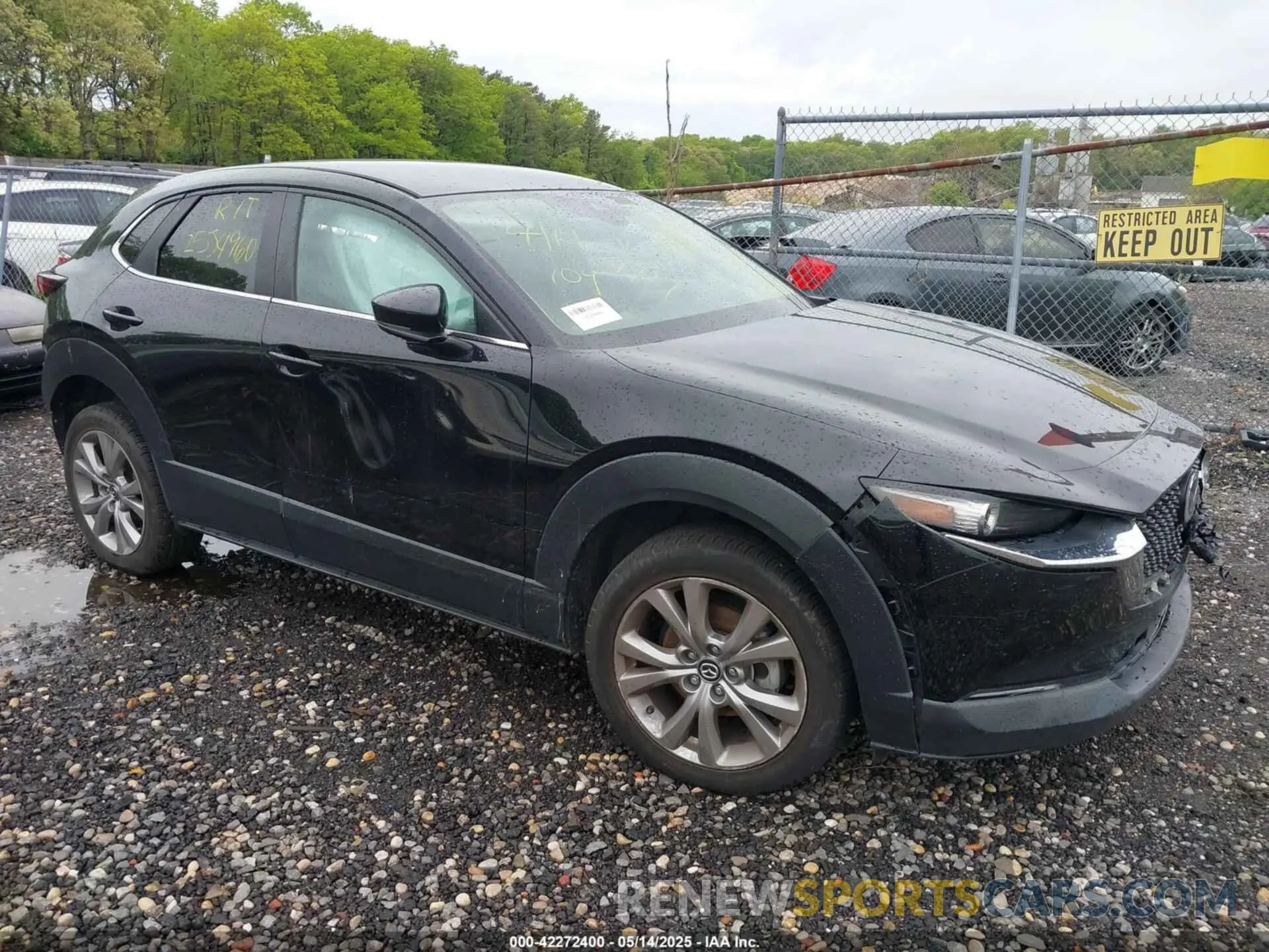 1 Photograph of a damaged car 3MVDMABL4MM233173 MAZDA CX-30 2021