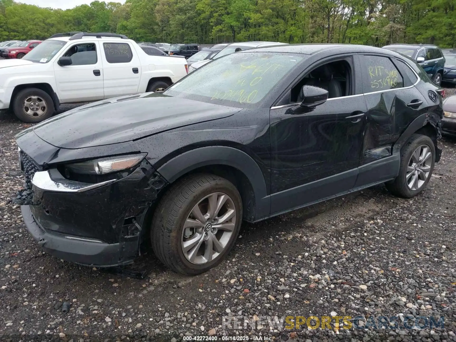 2 Photograph of a damaged car 3MVDMABL4MM233173 MAZDA CX-30 2021