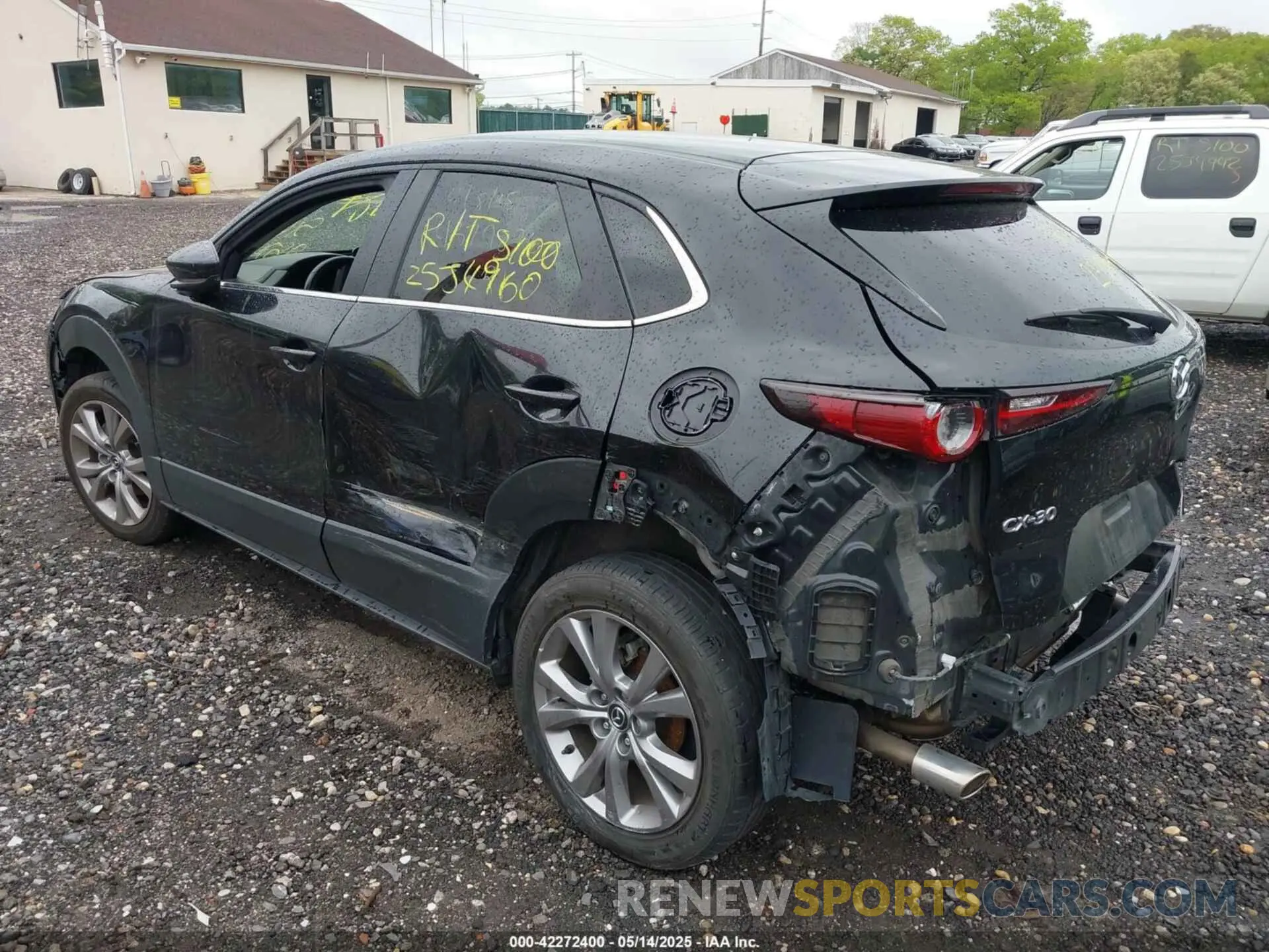 3 Photograph of a damaged car 3MVDMABL4MM233173 MAZDA CX-30 2021
